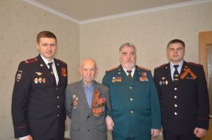 Руководители УВД по САО поздравили ветеранов Великой Отечественной войны Руководители УВД по САО поздравили ветеранов Великой Отечественной войны