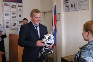 Руководство УВД по САО поздравило сотрудников патрульно-постовой службы с их профессиональным праздником Руководство УВД по САО поздравило сотрудников патрульно-постовой службы с их профессиональным праздником