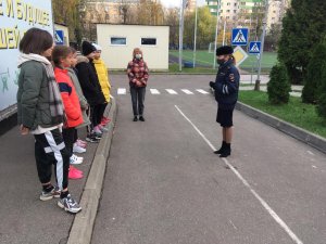 Госавтоинспекция севера столицы провела со школьниками профилактическое занятие «На урок – в автогородок!» Госавтоинспекция севера столицы провела со школьниками профилактическое занятие «На урок – в автогородок!»