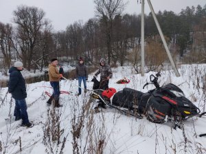 Полицейский Северного округа столицы оказал помощь водителю снегохода, провалившегося под лед Полицейский Северного округа столицы оказал помощь водителю снегохода, провалившегося под лед