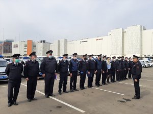 Руководство УВД по САО провело смотр автомобильной техники Руководство УВД по САО провело смотр автомобильной техники