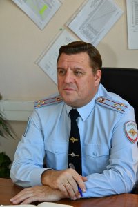Начальник ИЦ УВД по САО ГУ МВД России по г. Москве полковник внутренний службы Николай Багров поделился с читателем секретом семейного счастья. Начальник ИЦ УВД по САО ГУ МВД России по г. Москве полковник внутренний службы Николай Багров поделился с читателем секретом семейного счастья.