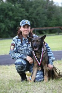 21 июня полицейские кинологи отмечают профессиональный праздник - День Службы 21 июня полицейские кинологи отмечают профессиональный праздник - День Службы