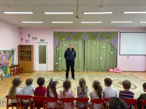 Госавтоинспекция Северного округа провела профилактическое занятие в детском саду Госавтоинспекция Северного округа провела профилактическое занятие в детском саду