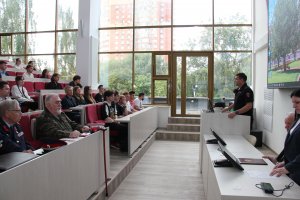 Представители общественности с полицейскими пообщались со студентами Российского государственного аграрного университета - МСХА им. К.А. Тимирязева Представители общественности с полицейскими пообщались со студентами Российского государственного аграрного университета - МСХА им. К.А. Тимирязева