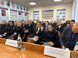 Члены Общественного совета при УВД по САО приняли участие в подведении итогов работы в территориальных подразделениях Члены Общественного совета при УВД по САО приняли участие в подведении итогов работы в территориальных подразделениях