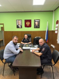 Член Общественного совета при УВД по САО ГУ МВД России по г. Москве посетил территориальные отделы полиции Член Общественного совета при УВД по САО ГУ МВД России по г. Москве посетил территориальные отделы полиции